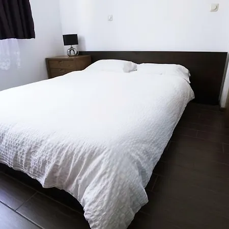 아파트 Na Pieterku 미엘노